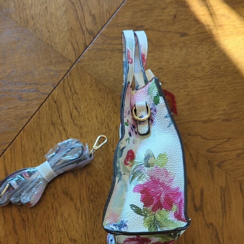 NWT Carlos Santa Floral Medium Purse Crossbody Bag - Picture 10 of 11